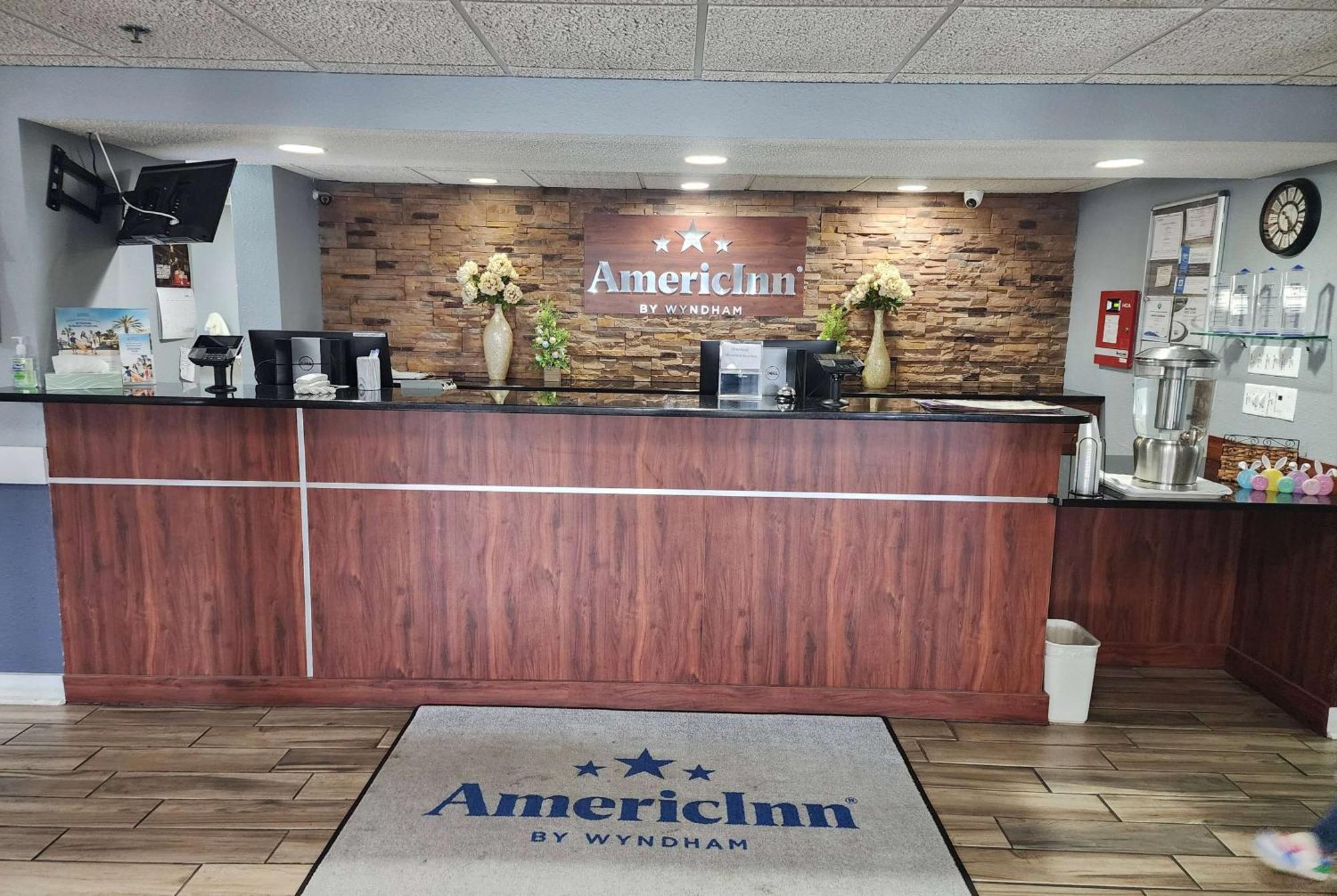 Americinn By Wyndham Austin Esterno foto
